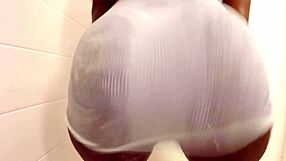 Big Booty Ambitious Booty Fucking On A Huge Dildo