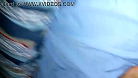 Noč analnega seksa postane divja, ko se krivuljasta boginja trese z rijo za surov moški seks.