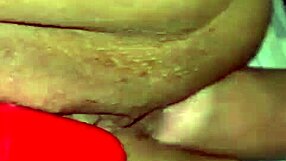 Anal gostoso makes her moan with intense pleasure and dripping orgasms.