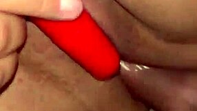 Anal gostoso makes her moan with intense pleasure and dripping orgasms.