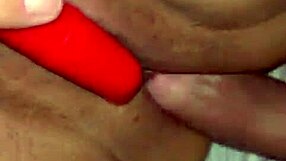Anal gostoso makes her moan with intense pleasure and dripping orgasms.