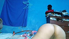 Mature Latina beauty indulges in solo pleasure