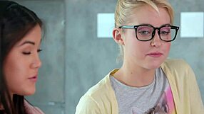 Nerd girls clash in Jonglez-inspired fingerbang theory