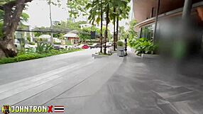 Johntronx Creampies Skinny Teen Bieu