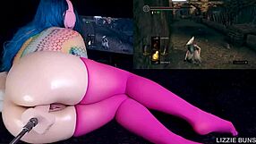 Jeg masturberer med min store dildo i karantæne