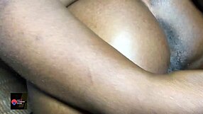 Girlfriend Begs for Intense Pussy Squirting Pleasure.