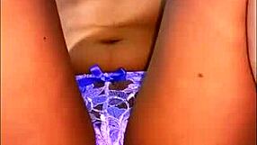 LA ESTUDIANTE DE ARTE DISFRUTÓ UNA SESIÓN DE PINTURA QUE SE CONVIRTIÓ EN PASIÓN