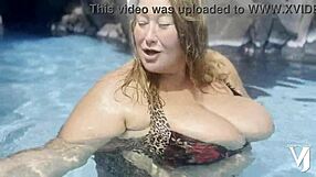 Plump woman in leopard bikini enjoys hawaiian solo body worship