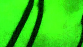 Shemale Ting Xuan Strips Bare in Community Garden, Unstoppable Exposure