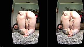i explore vr with a bbw spreading her big ass in a milf scene