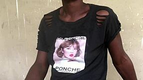 Crazy bitch enjoys privacy on family holiday