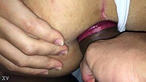 abrindo o cuzinho sequinho da minha puta