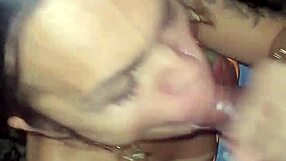 hey, couldn’t hold back and took off the cover in the street, huh??