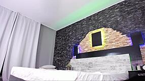 curvy babe with big boobs masturbates on webcam