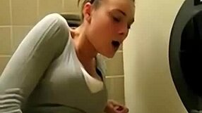 Quick Cum Session in the Toilet with Mommy