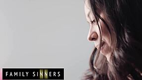 Hot Step Daughter Helps Dad With Blowjob!