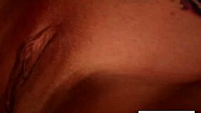 2 hot blondes share halloween scare