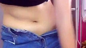 Vietnam girl show is just so cool to watch!