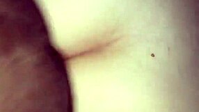 Latina with big booty has a casual chat with a friend.