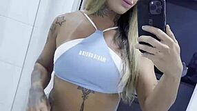 Transsexual crossdressing chat reveals intriguing secrets