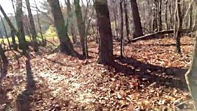 ฉันติดกับการเล่นคลิตออฟในธรรมชาติ