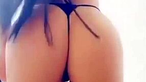 Mon Ex-Petite 18+ Amie A Un Corps Parfait Et Des Seins Incroyables!