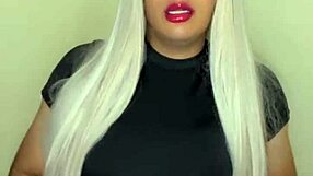 transexual con tetas ricas y pene delicioso