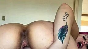 exibicao de puta falando sacanagem com plug