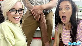 Amateur Gadis 18+ Hisap Batang Hitam Besar Dikongkek Awam BBC