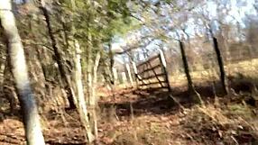 ฉันติดกับการเล่นคลิตออฟในธรรมชาติ