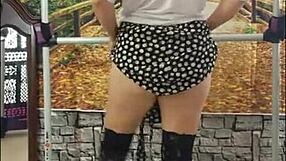 Watch Hotwife Steffi dance with her pussy or use toys?