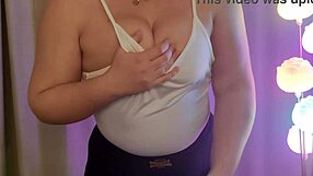Tease With Natural Tits In Homemade Fetish Scenes