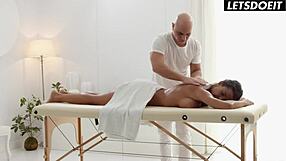 i turn massage with thicc pawg chloe lamour into romantic sex on big cock