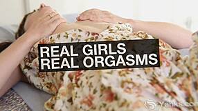 milf lucia shaving her snatch