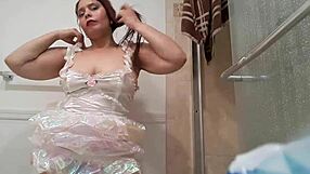 Ginger Paris As Sexy Princess Rubbing Her Pussy Intensely!