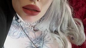 Intenzivne emocije v hardcore jebi s pastorko, konča s cumshotom na obraz