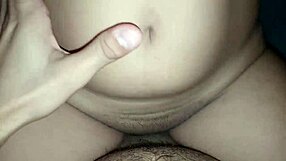 Viendo Su Coño Apretar Mi Pene Mientras Lo Monta