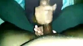 BBW amatoare înjură cornutul cu țâțe păroase uriașe și muie picurând