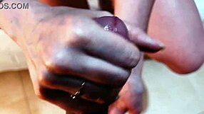 Entro En Mi Habitacion Y Me Sorprende Mi Padrastro Le Comi La Polla Mejor Que Mi Madre Y Recibí Un Facial