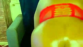 Sundaydogood614 shows her shaved pussy homemade