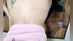 Jebem susetku sa tatužama u dupetu