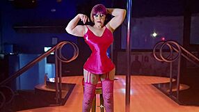 Granny Carmen Angel's Pretty Pink Vibrator Play & Cum
