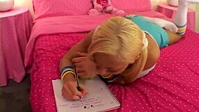 Lil Lexy FINGERS Herself in Solo Scene