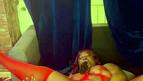 Sundaydogood614 shows her shaved pussy homemade