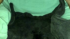 velvet rain 23 squirting severely with intense toy fucking