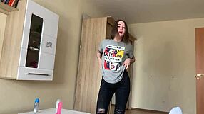 Horny Girlfriend Gets Bent Over for Quick College Sex with Loud Moaning.