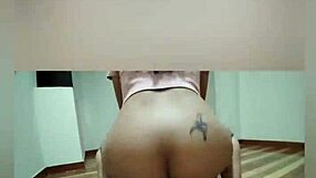 Knullede min tatoverede nabo i røven