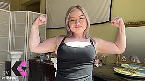 watch me flex these arms & ass in slow-motion