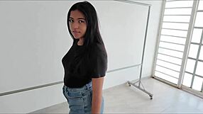 לא מאמין סוכנת נדלן קולומביאנית נהנית מזיין בפעם ראשונה בPOV