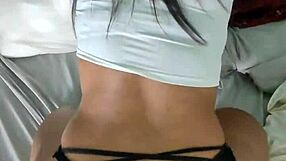 Ya papi detente mi culo esta dilatado y caliente me duele